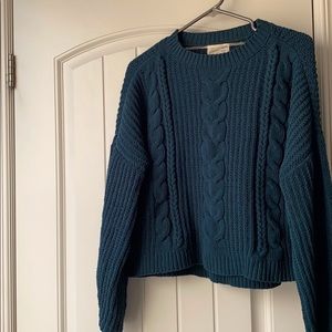 Forest Green Cableknit Sweater💚💙